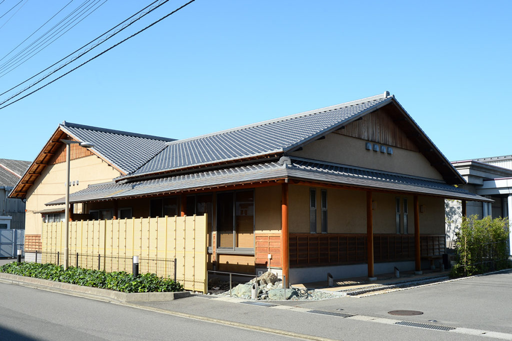 家族葬専用会館 ルミエール天保山別館「灯(あかり)」